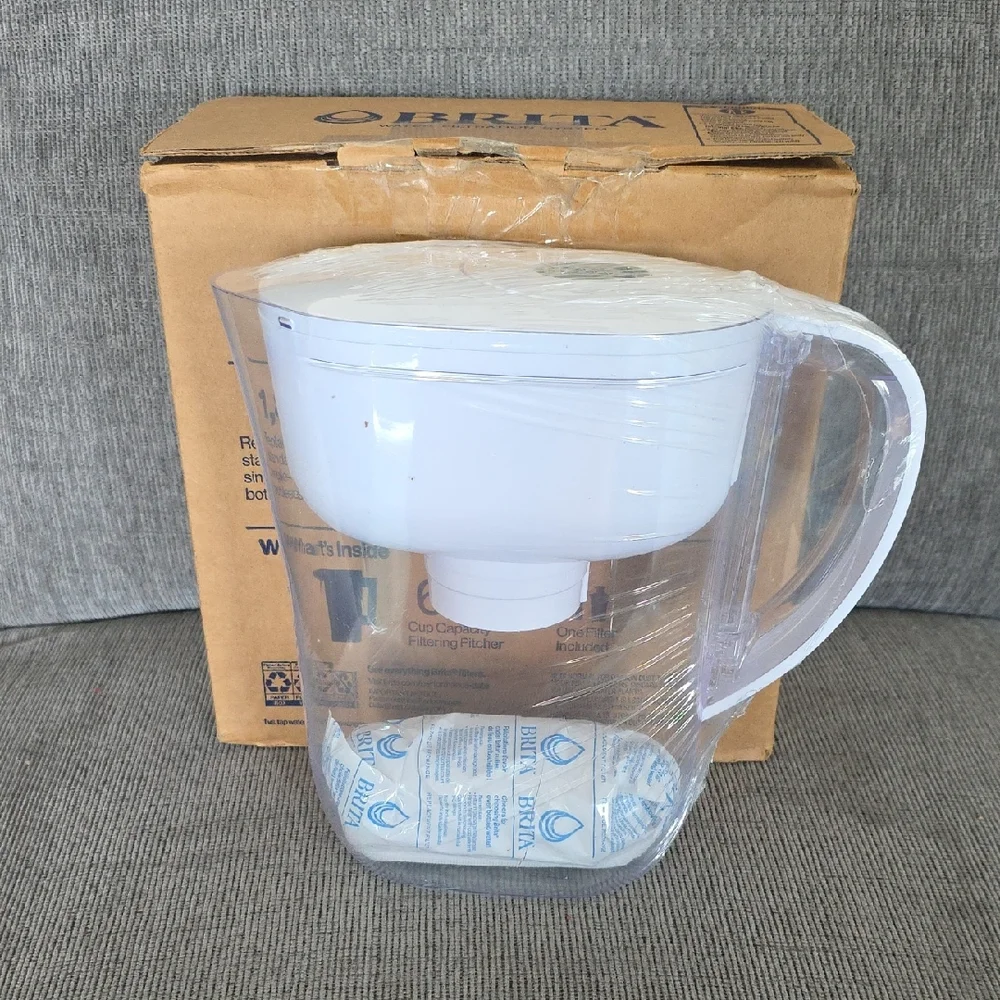 Brita Clear and White Water Filter Pitcher, New In Box